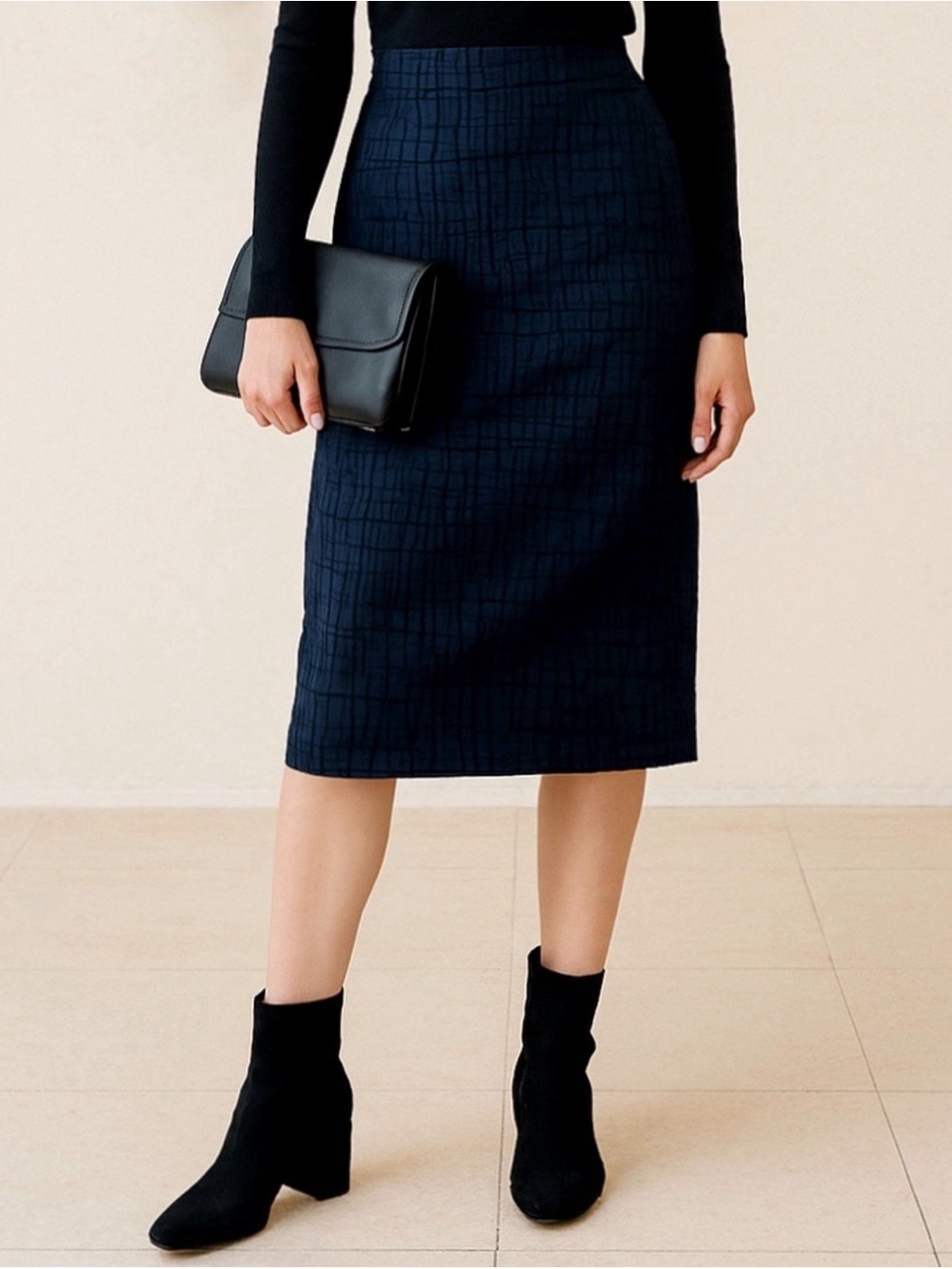 Escada Margaretha Ley Blue Embossed Luxury Pencil Skirt Size 36 4